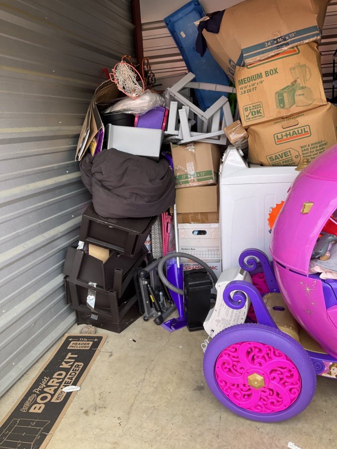 10 x 10 storage unit in Mobile, AL