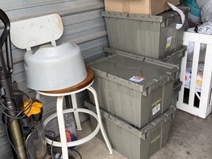 10 x 10 storage unit in Mobile, AL