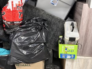 10 x 10 storage unit in Roseville, MI
