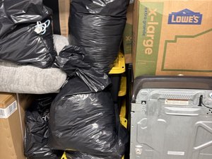 10 x 15 storage unit in Roseville, MI