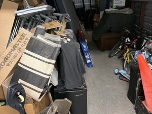 10 x 20 storage unit in Roseville, MI