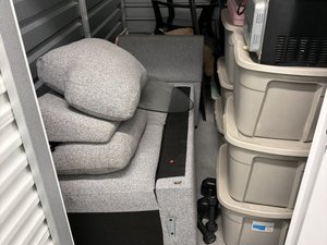 5 x 10 storage unit in Roseville, MI