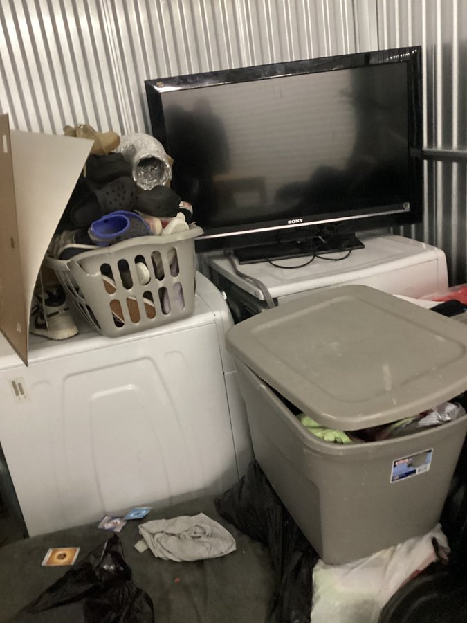 10 x 15 storage unit in Mableton, GA