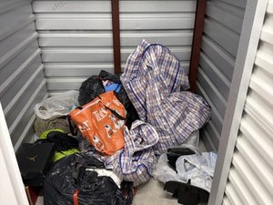 5 x 5 storage unit in Roseville, MI
