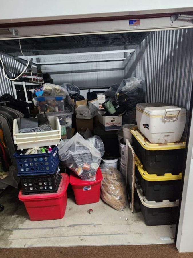 10 x 15 storage unit in Hillside, IL