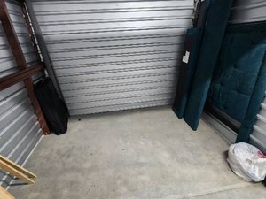 10 x 7 storage unit in Conyers, GA