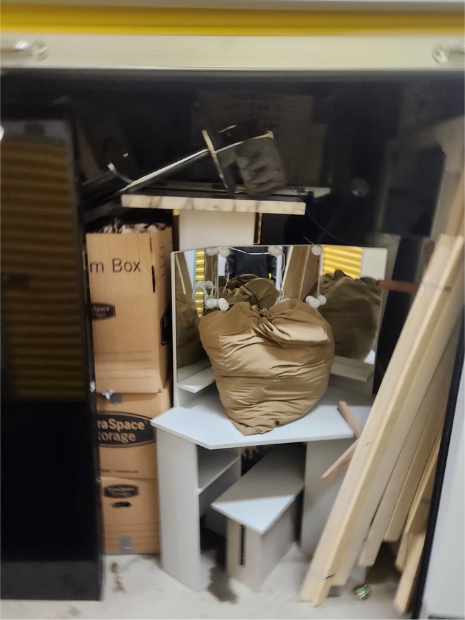 10 x 10 storage unit in Jamaica, NY
