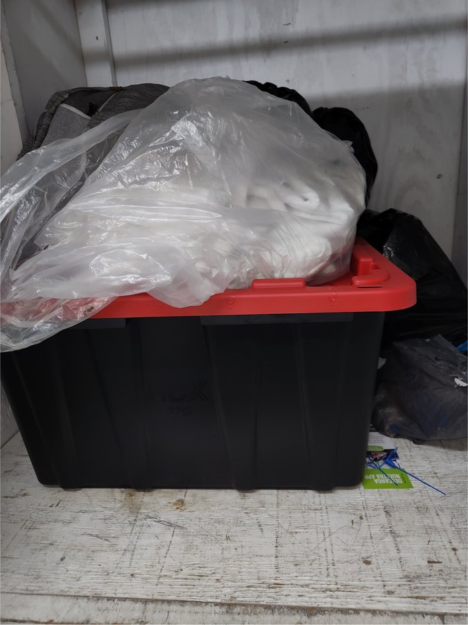 4 x 4 storage unit in Oakland Park, FL