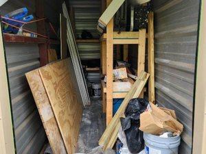 5 x 15 storage unit in Seffner, FL