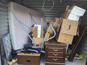 10 x 10 storage unit in Davenport, FL