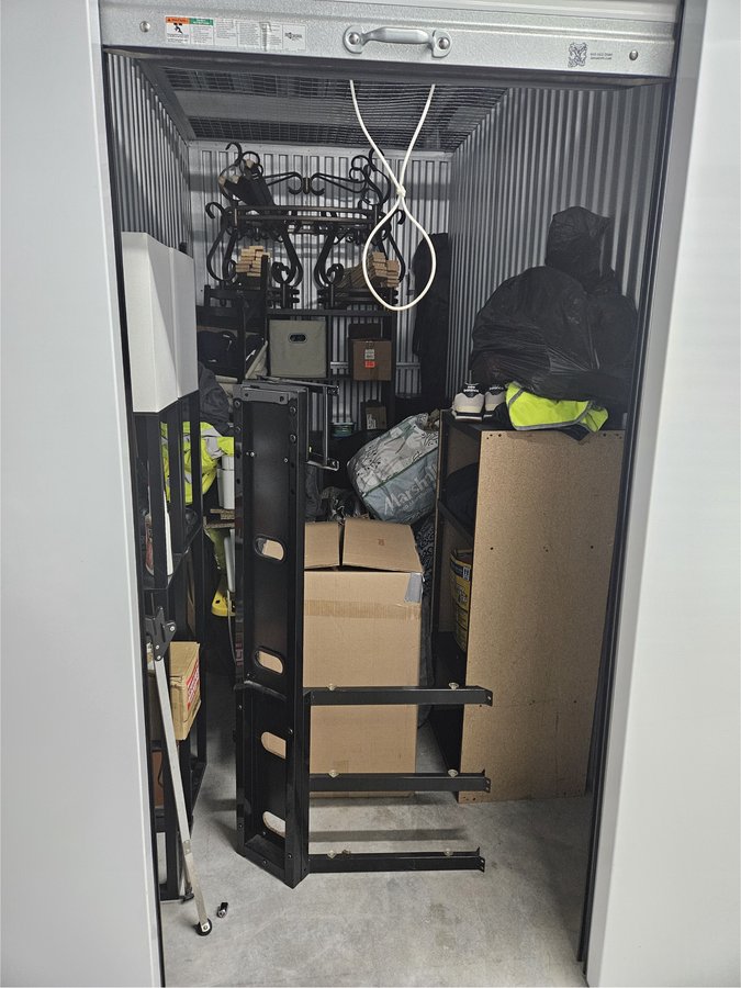 5 x 10 storage unit in Belleville, NJ
