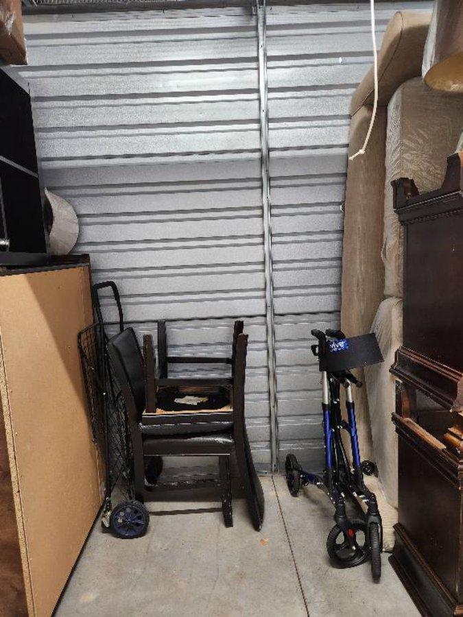 10 x 5 storage unit in Fayetteville, GA