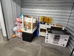 10 x 5 storage unit in Tucson, AZ