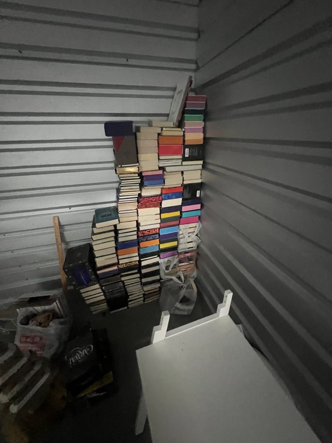 10 x 10 storage unit in Frisco, TX