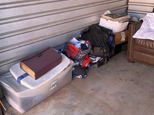 10 x 10 storage unit in Mobile, AL