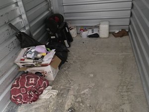5 x 8 storage unit in Houston, TX