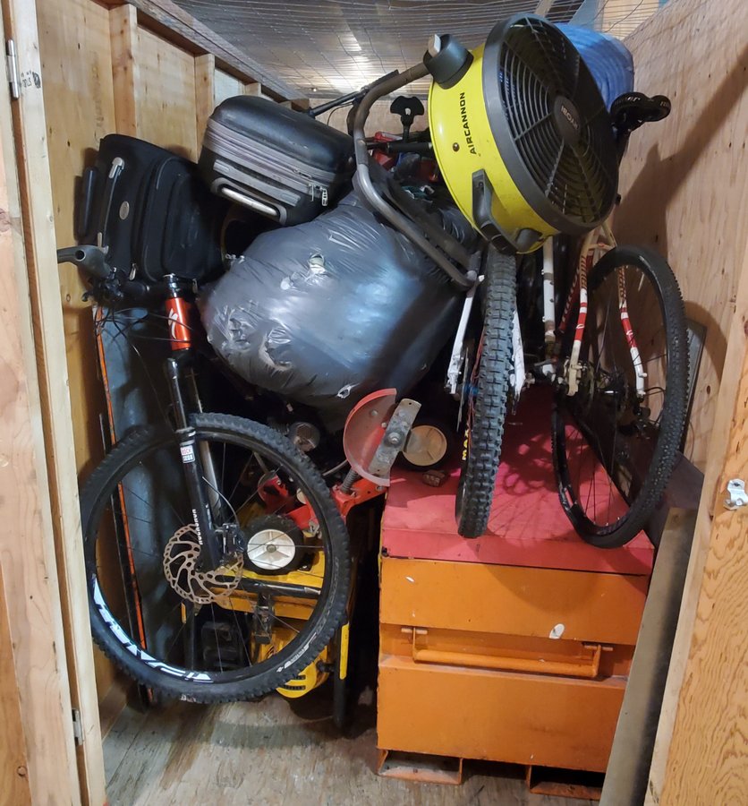 5 x 10 storage unit in Seattle, WA