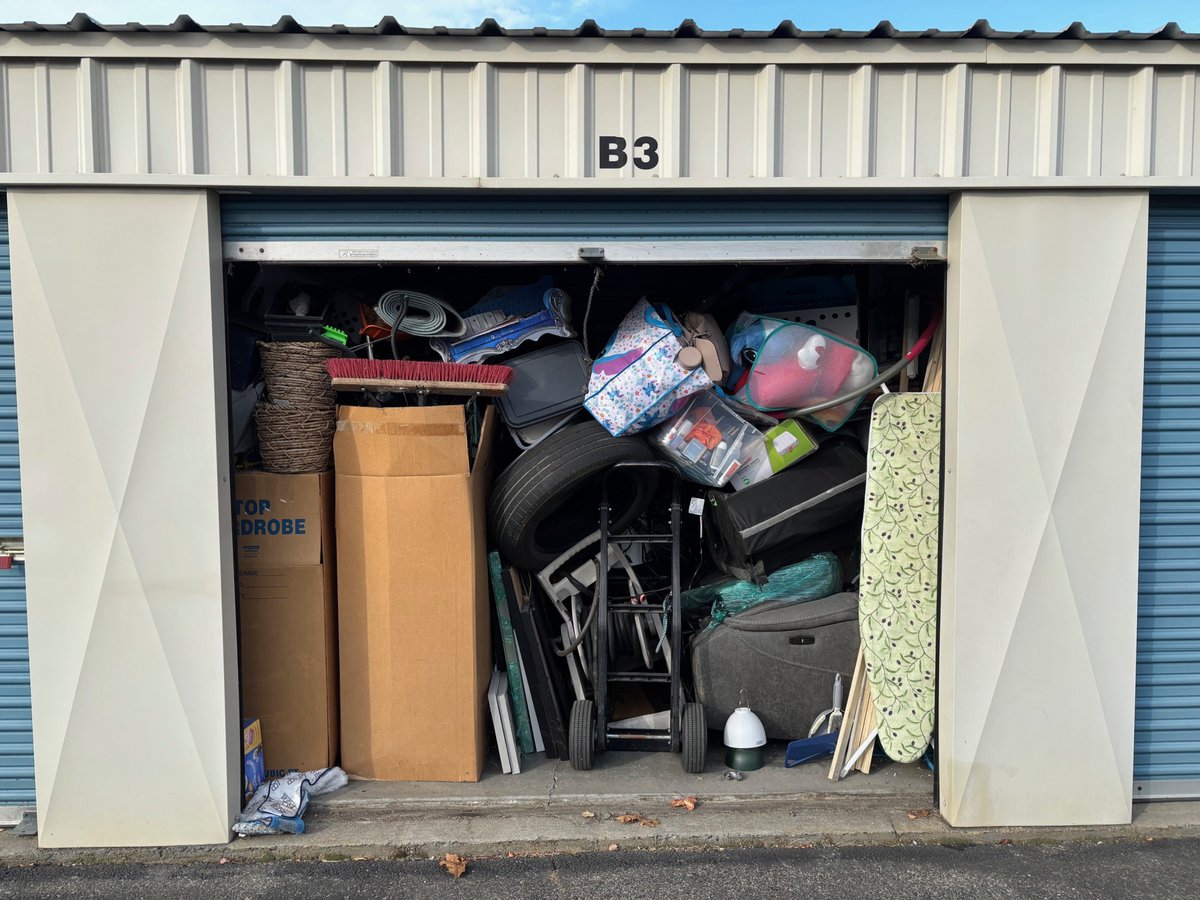 10 x 10 storage unit in Yakima, WA