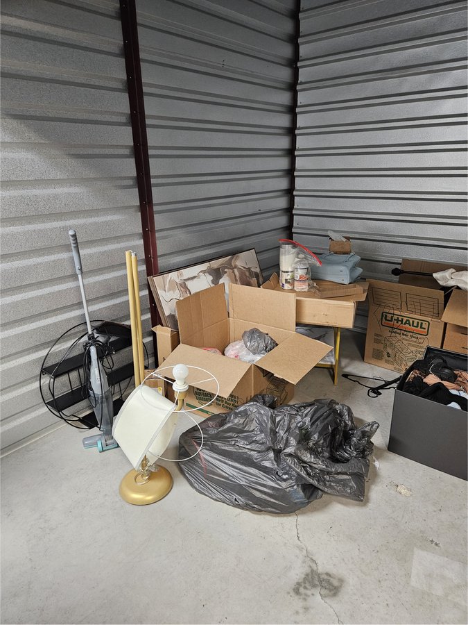 10 x 10 storage unit in Irving, TX