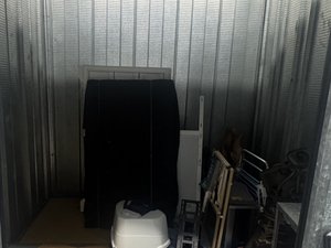 8 x 8 storage unit in Norwood, NJ