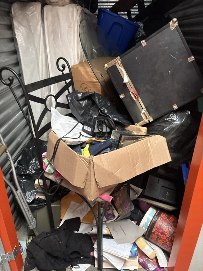 5 x 10 storage unit in Chicago, IL