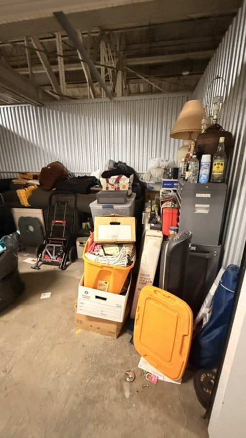 10 x 15 storage unit in Staten Island, NY