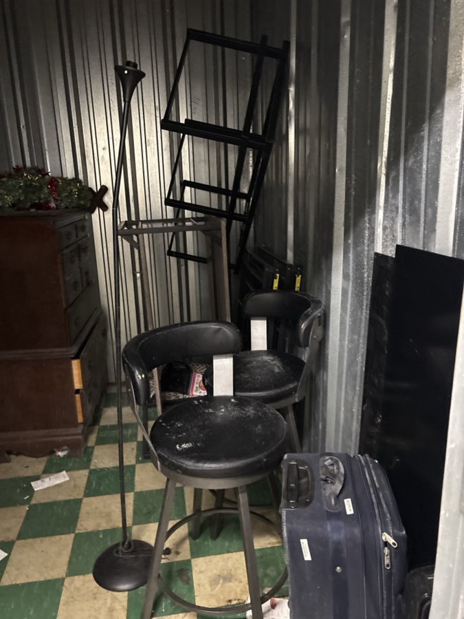7 x 10 storage unit in Chicago, IL