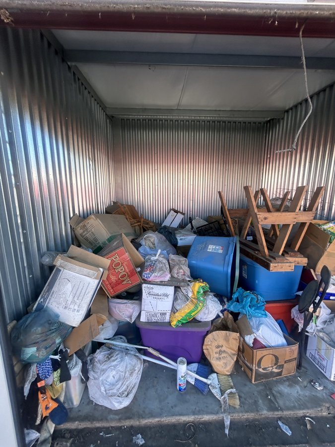 10 x 10 storage unit in Oroville, CA