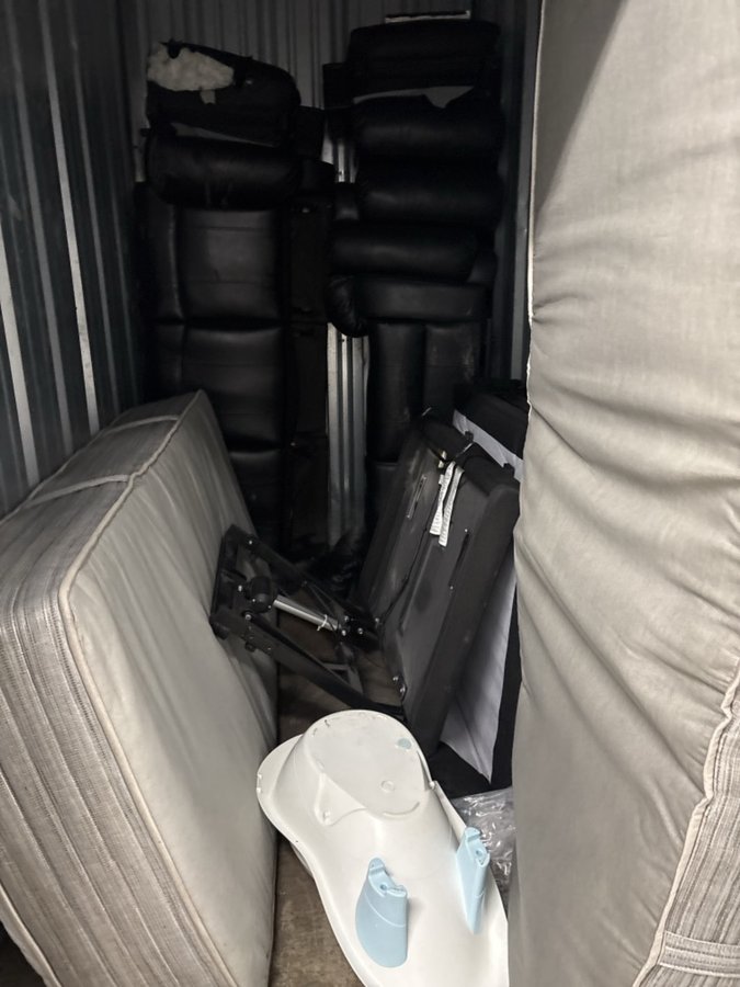 5 x 10 storage unit in Chicago, IL