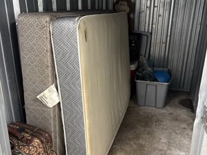 5 x 10 storage unit in Chicago, IL