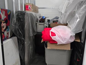 5 x 10 storage unit in Roseville, MN