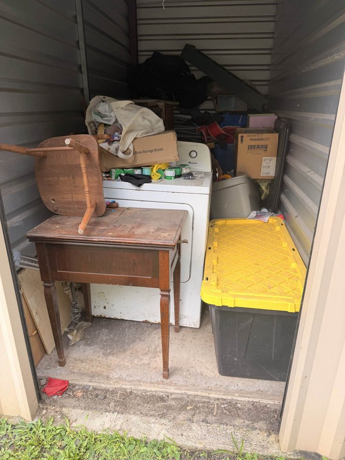 5 x 10 storage unit in Hanover, PA
