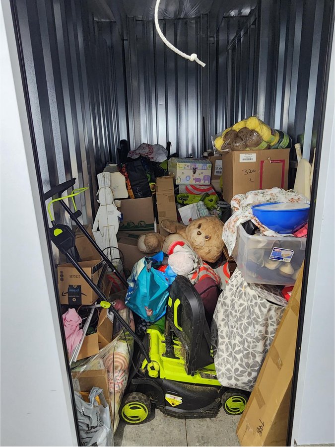 5 x 10 storage unit in Milldale, CT