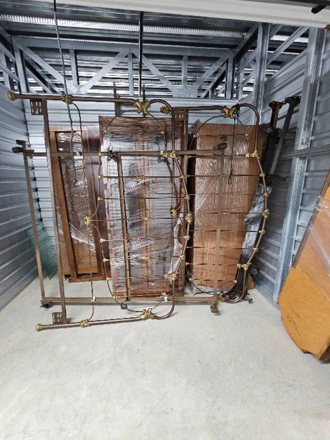 10 x 7 storage unit in Houston, TX