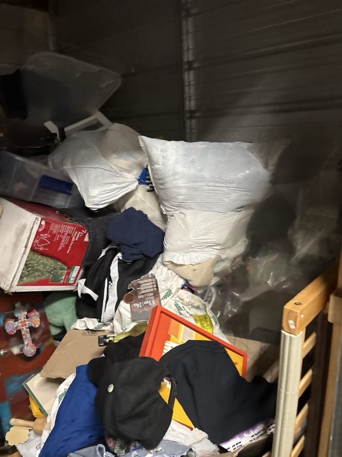 7 x 10 storage unit in Cicero, IL