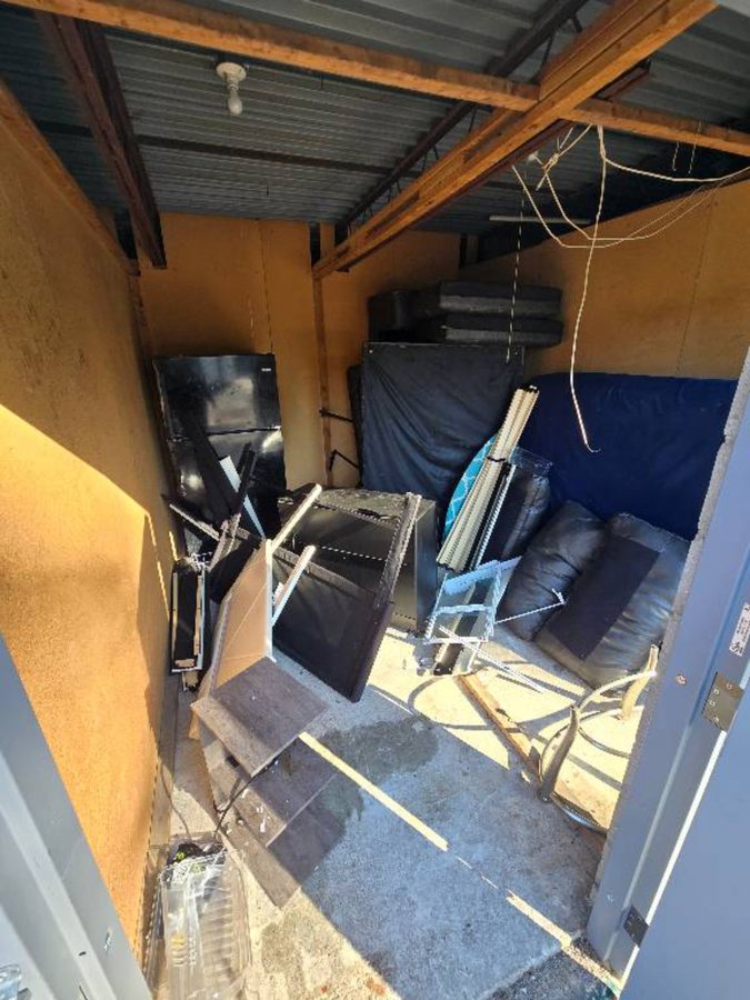 10 x 12 storage unit in Saint Louis, MO