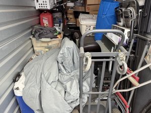 5 x 10 storage unit in Loma Linda, CA