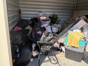 10 x 10 storage unit in Rosenberg, TX