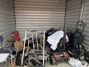 10 x 10 storage unit in Loma Linda, CA
