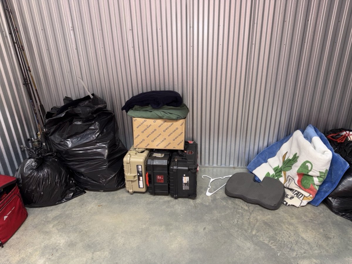 10 x 5 storage unit in Woodbridge, VA