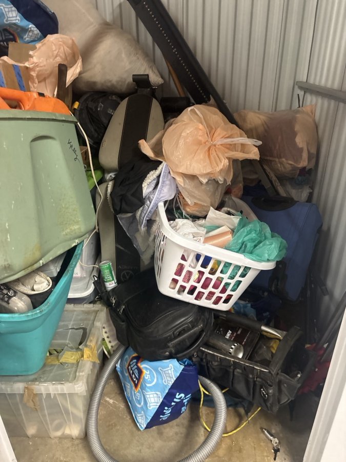 5 x 5 storage unit in Cicero, IL