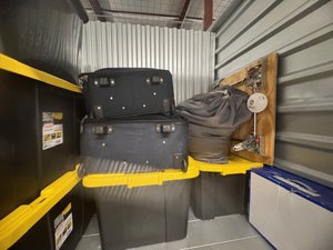 5 x 4 storage unit in Atlanta, GA