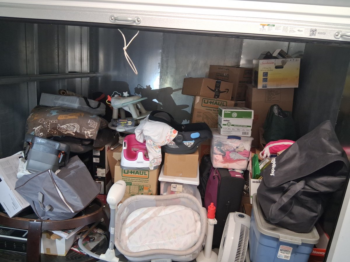 10 x 10 storage unit in Fremont, CA