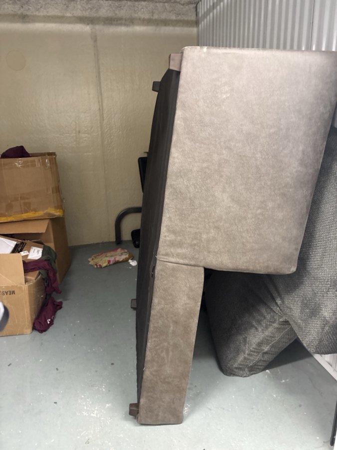 7 x 10 storage unit in Berwyn, IL