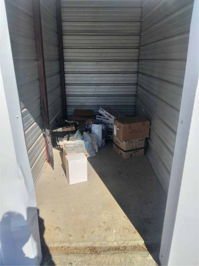 5 x 10 storage unit in Whites Creek, TN