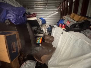 10 x 10 storage unit in Atlanta, GA
