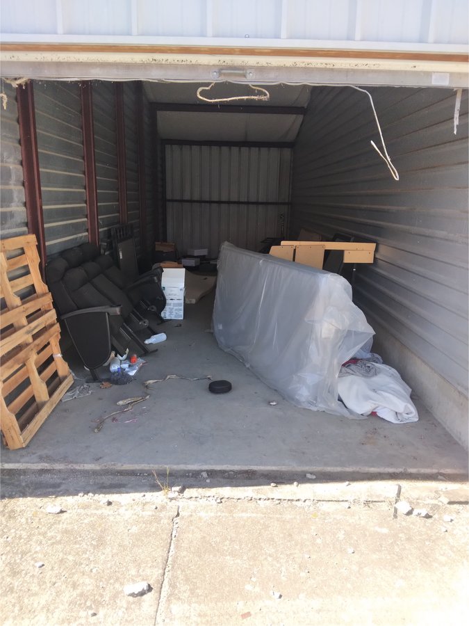 10 x 30 storage unit in Whites Creek, TN