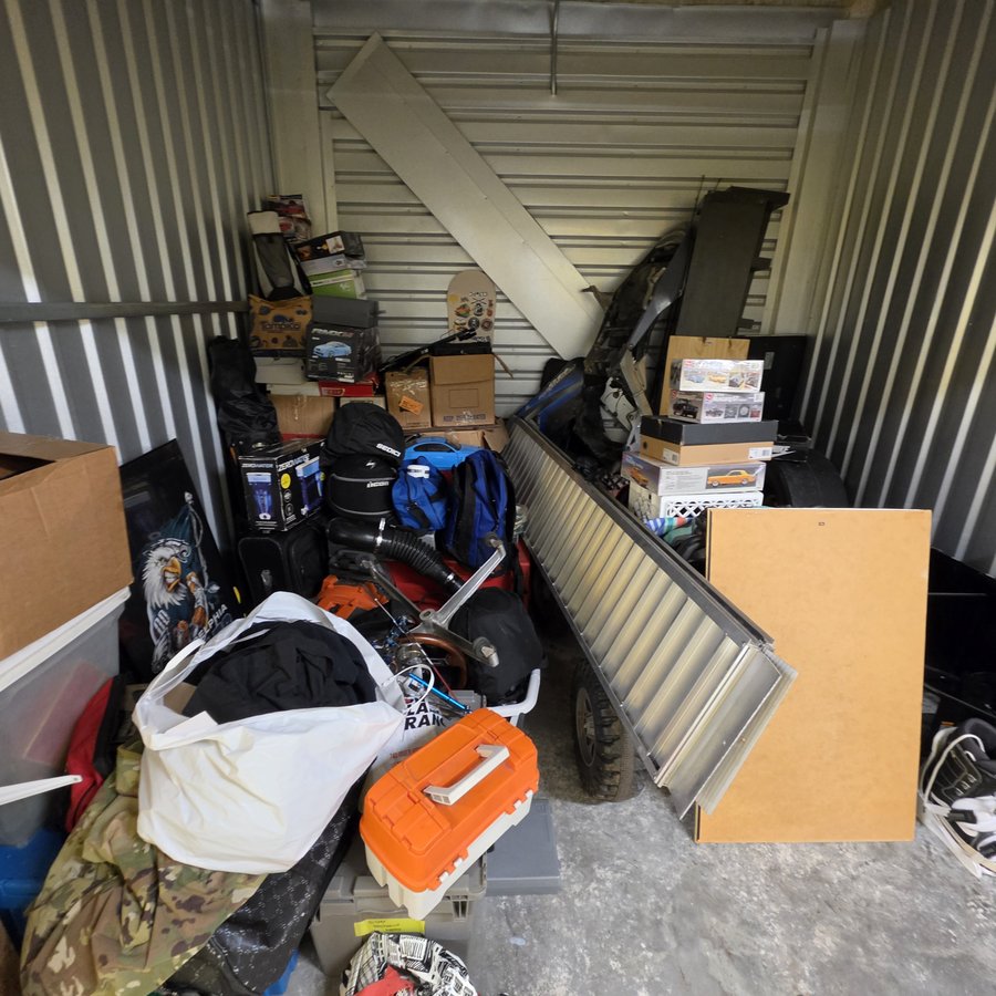 10 x 10 storage unit in Charlotte, NC