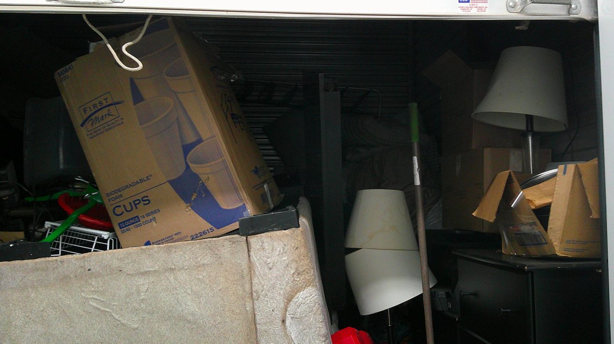 10 x 10 storage unit in Lincoln, NE