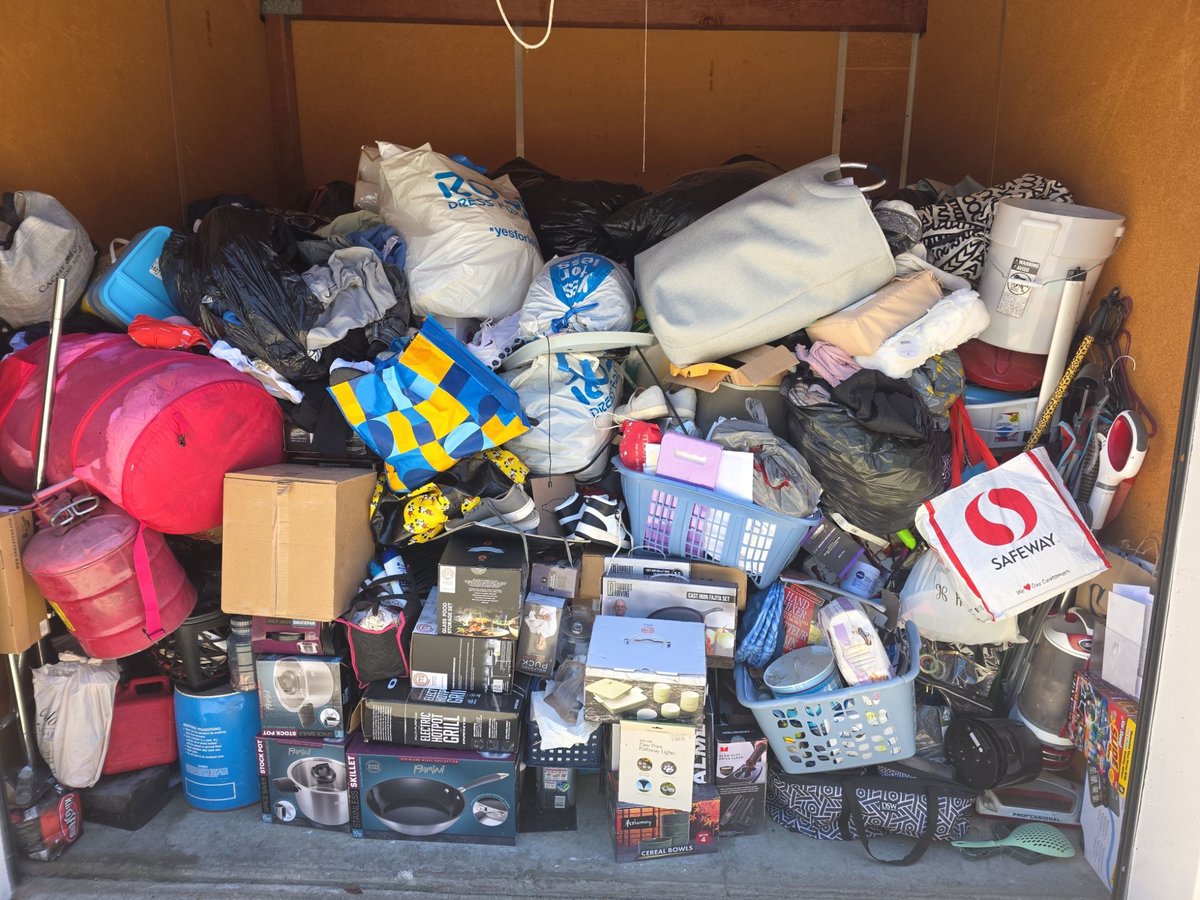 8 x 8 storage unit in Pleasanton, CA
